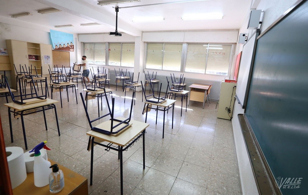 El personal de los centros educativos recibirá mascarillas FFP2 desde la Generalitat El personal de los centros educativos recibirá mascarillas FFP2 desde la Generalitat