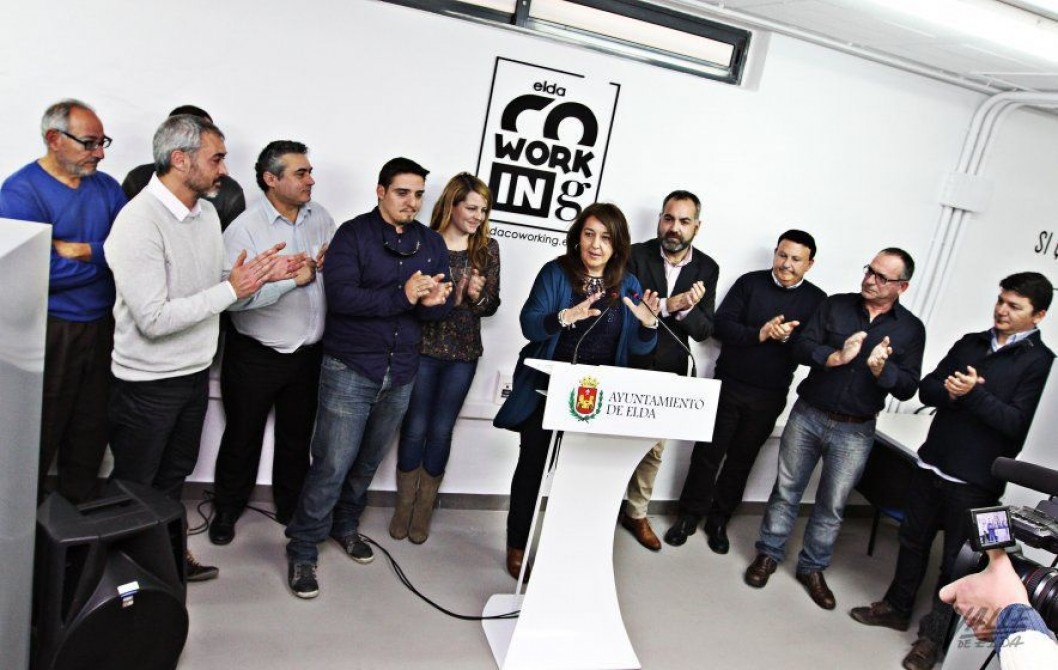 Elda inaugura el primer servicio de coworking público de la provincia de Alicante Elda inaugura el primer servicio de coworking público de la provincia de Alicante