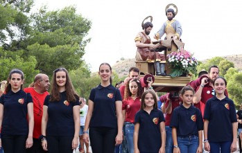 San Crisp&iacute;n y San Crispiniano ya esperan en la parroquia de la Inmaculada la llegada de las Fallas