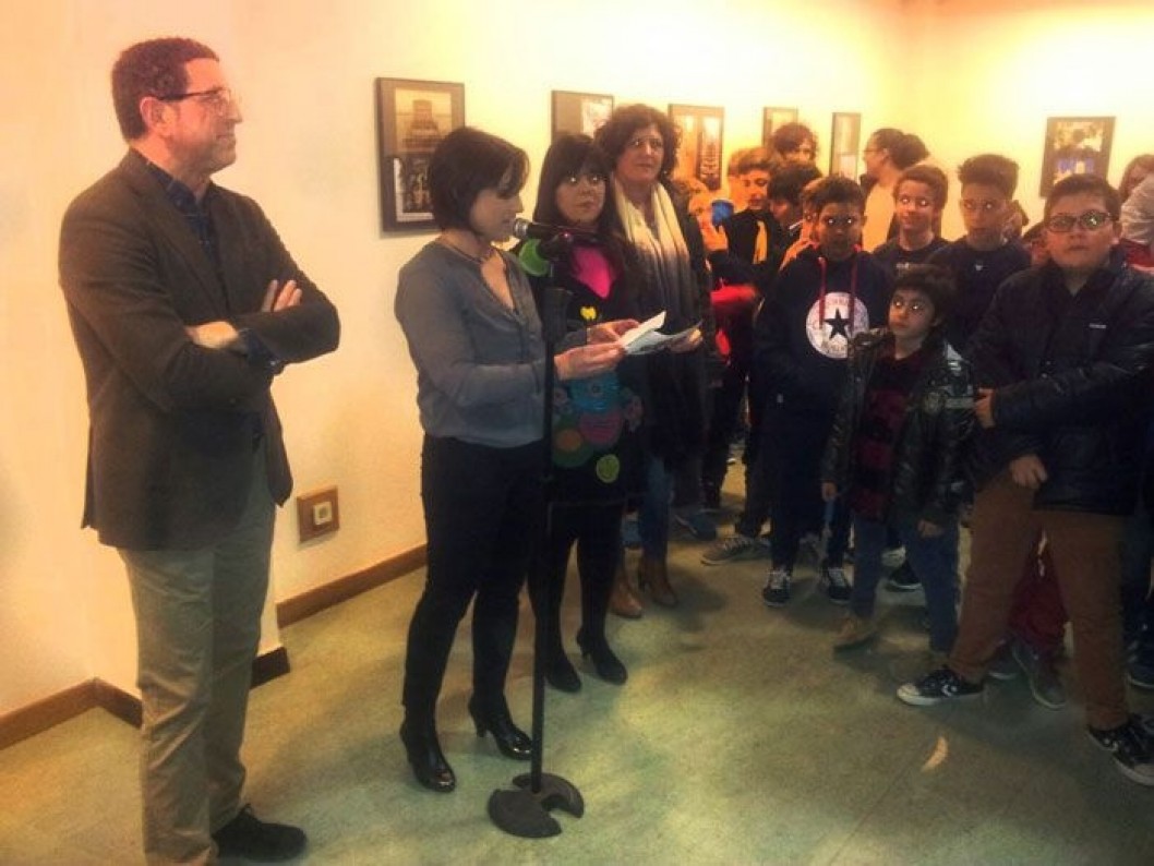 Petrer inaugura la exposición "Petrer, nuestro pueblo" de los alumnos del CEIP Reina Sofía Petrer inaugura la exposición "Petrer, nuestro pueblo" de los alumnos del CEIP Reina Sofía