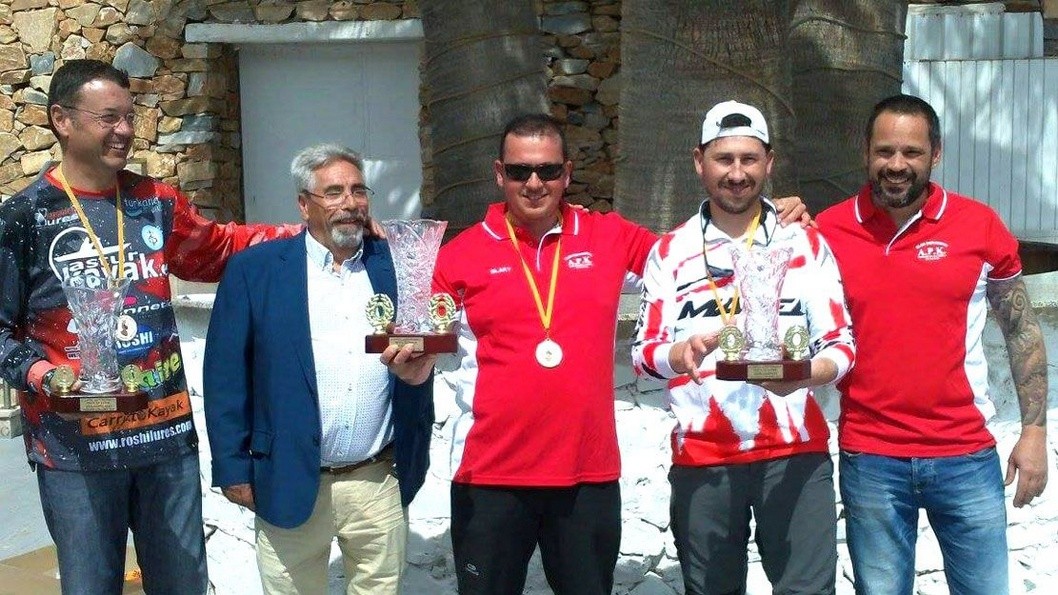 El eldense Isidro Lara, segundo en el 1º Campeonato Autonómico valenciano de pesca desde kayak El eldense Isidro Lara, segundo en el 1º Campeonato Autonómico valenciano de pesca desde kayak