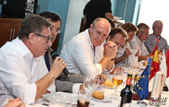El Rotary Club Elda y Vinalop&oacute; present&oacute; las actividades que llevan a cabo para ayudar a j&oacute;venes y causas solidarias