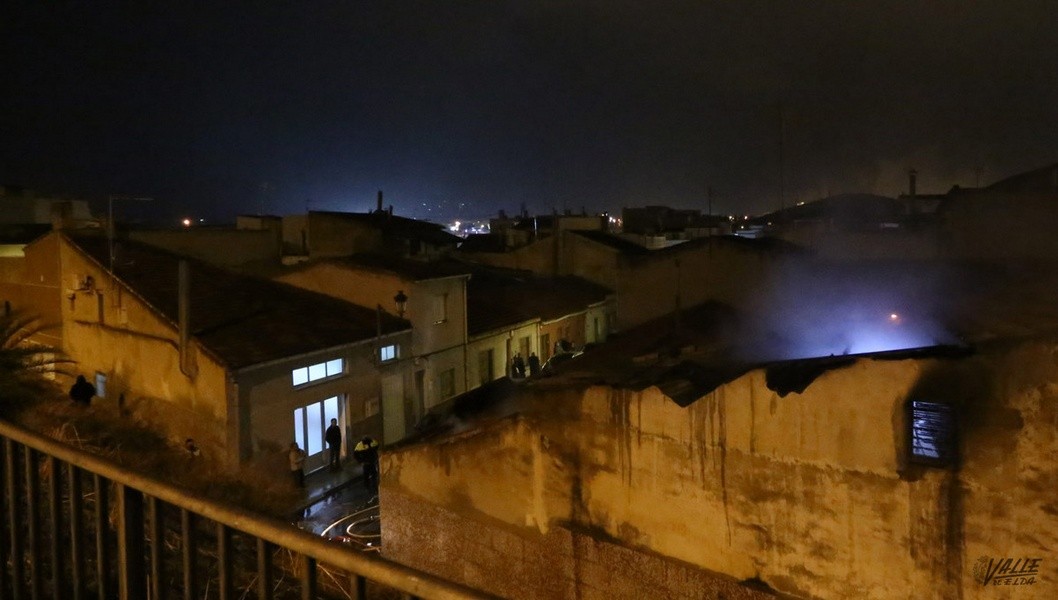 Arde una casa en Huerta Nueva Arde una casa en Huerta Nueva