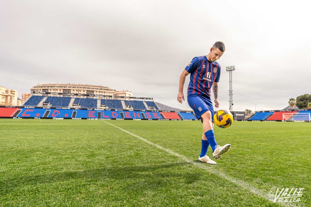 Matía Barzic: "Cuando el Eldense me llamó no lo dudé, tienen un proyecto que puede ayudarme a crecer" Matía Barzic: "Cuando el Eldense me llamó no lo dudé, tienen un proyecto que puede ayudarme a crecer"