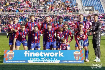 El Eldense ampl&iacute;a su leyenda