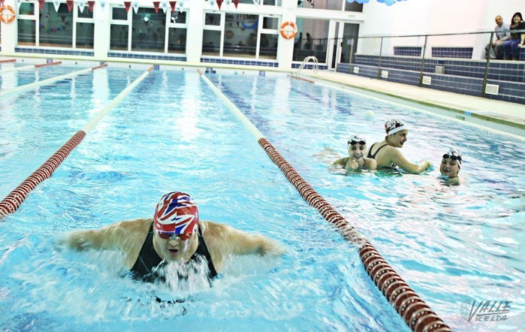 Deporte y fraternidad en las tradicionales 24 horas de Natación del CEE Deporte y fraternidad en las tradicionales 24 horas de Natación del CEE