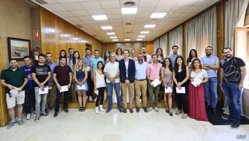 Elda cierra con &eacute;xito el primer programa que ha dado trabajo a 39 j&oacute;venes universitarios durante un a&ntilde;o