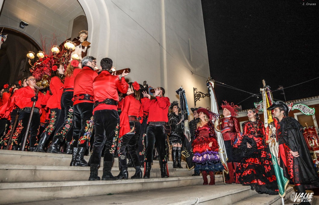 Los festeros se vuelcan con San Antón tras dos años sin desfile-traslado Los festeros se vuelcan con San Antón tras dos años sin desfile-traslado