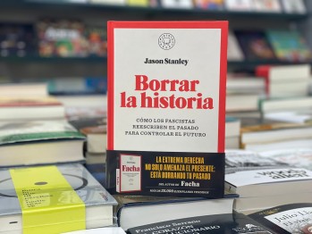 "Borrar la historia" de Jason Stanley y editado por Blackie Books