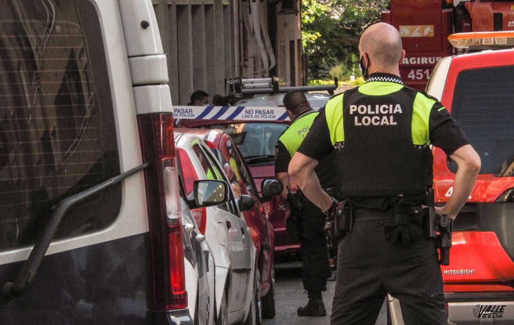 La Policía Local impuso catorce multas en los días en que se habrían celebrado las fiestas de Moros y Cristianos La Policía Local impuso catorce multas en los días en que se habrían celebrado las fiestas de Moros y Cristianos