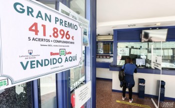 La administraci&oacute;n "La Estrella" de Elda reparte m&aacute;s de 40.000 euros de la Bonoloto