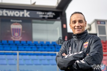 Jos&eacute; Luis Oltra: "La plantilla que tengo a mi disposici&oacute;n est&aacute; capacitada para conseguir la permanencia"