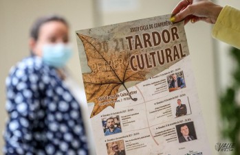 El periodista Ignacio Escolar y el magistrado Joaquim Bosch, en el Oto&ntilde;o Cultural de Petrer