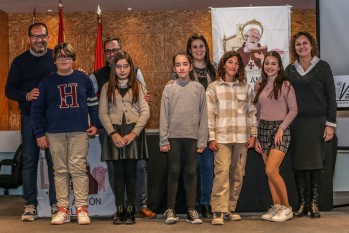 Los peque&ntilde;os de 5&ordm; y 6&ordm; de Primaria recibieron los premios del Concurso de dibujo infantil Valle de Elda con San Ant&oacute;n