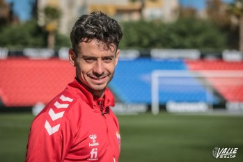 Toni Abad: "Vivir este tipo de partidos es hist&oacute;rico. Yo le dir&iacute;a a la afici&oacute;n que disfrute con nosotros"