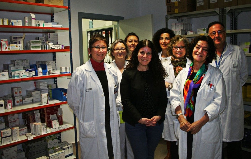 La directora general de Farmacia y Productos Sanitarios visita el Hospital General Universitario de Elda La directora general de Farmacia y Productos Sanitarios visita el Hospital General Universitario de Elda