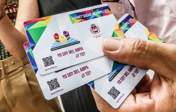 Las AMPAS vuelven a lanzar el carnet de socio para ayudar al comercio local
