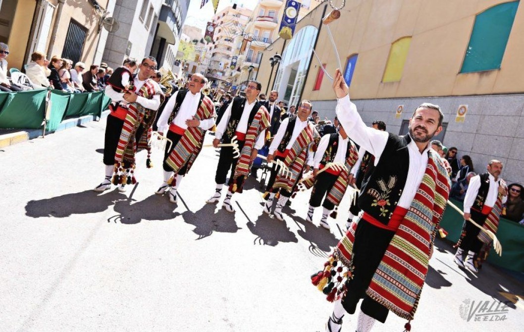 La Comparsa Labradores celebra el 50 aniversario del Día de la Hermandad La Comparsa Labradores celebra el 50 aniversario del Día de la Hermandad