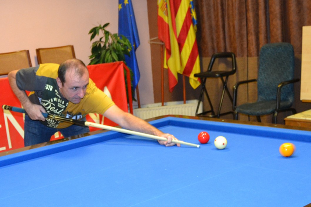Seleccionan al eldense Albert Tornero para el Nacional autonómico de billar Seleccionan al eldense Albert Tornero para el Nacional autonómico de billar