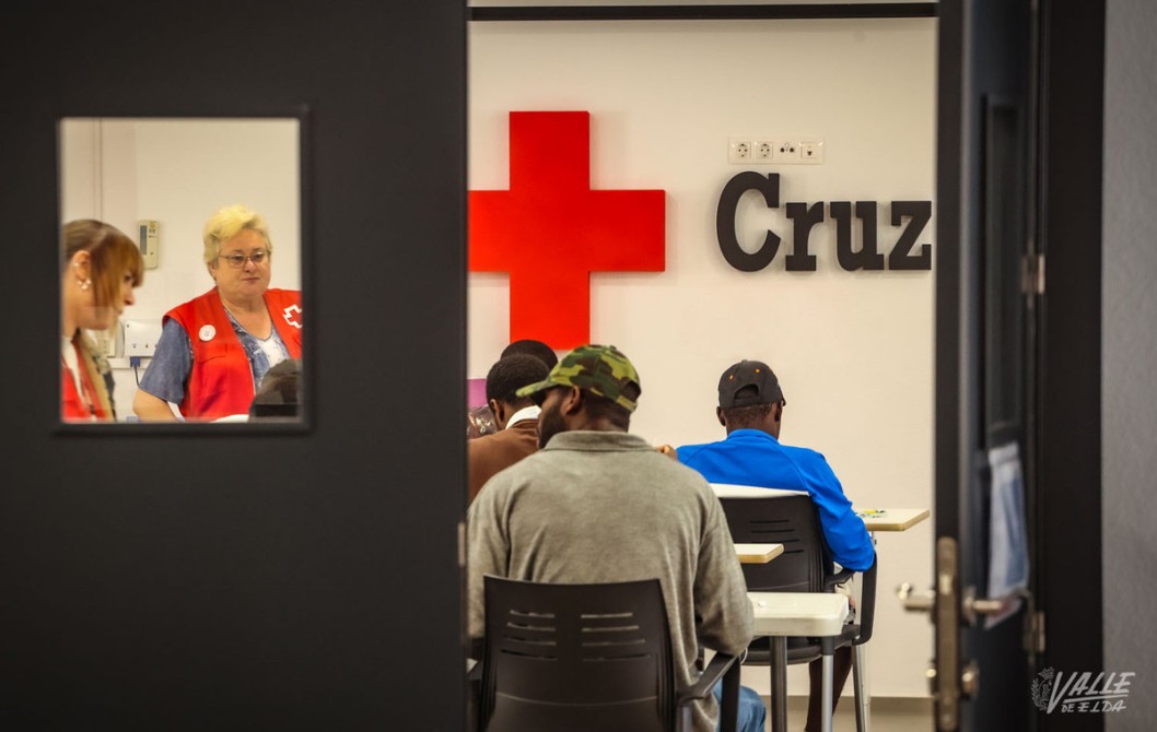 Elda mantiene el convenio de colaboración con Cruz Roja para ayudar a los colectivos vulnerables Elda mantiene el convenio de colaboración con Cruz Roja para ayudar a los colectivos vulnerables