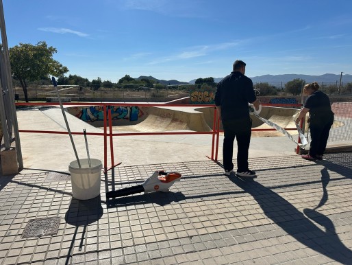 Petrer cierra el skatepark de la avenida Reina Sof&iacute;a por graves actos vand&aacute;licos