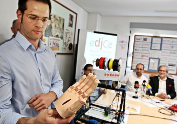 El colegio Carmelitas ser&aacute; pionero al ense&ntilde;ar rob&oacute;tica e impresi&oacute;n 3D desde Infantil hasta Bachiller