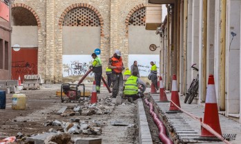 Comienza remodelaci&oacute;n de la calle Aparadoras para mejorar la accesibilidad de los peatones