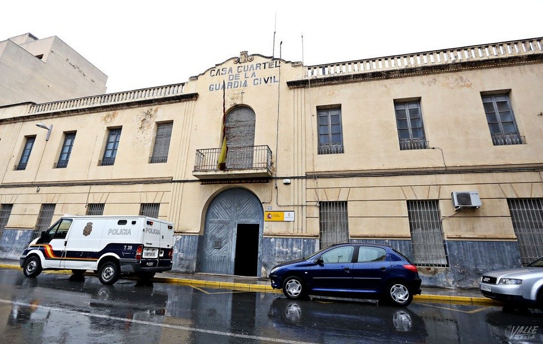 Ciudadanos propone al equipo de gobierno que decida el nuevo uso del cuartel de la Guardia Civil Ciudadanos propone al equipo de gobierno que decida el nuevo uso del cuartel de la Guardia Civil