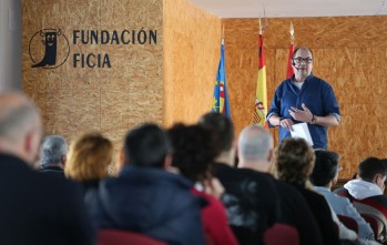 El historiador Nacho Ares ofrece una clase magistral a Elda en las segundas Jornadas de Egiptolog&iacute;a