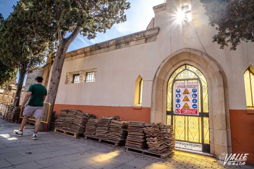 Recta final de la remodelaci&oacute;n integral de la cubierta de la ermita del cementerio de Santa B&aacute;rbara