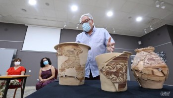 Restauran ocho piezas del yacimiento El Monastil