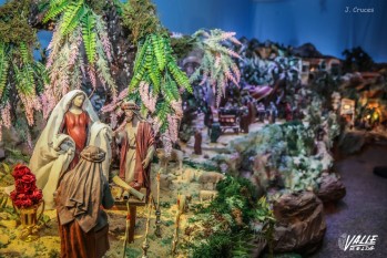 El tradicional bel&eacute;n de la Junta Mayor de Cofrad&iacute;as abre sus puertas