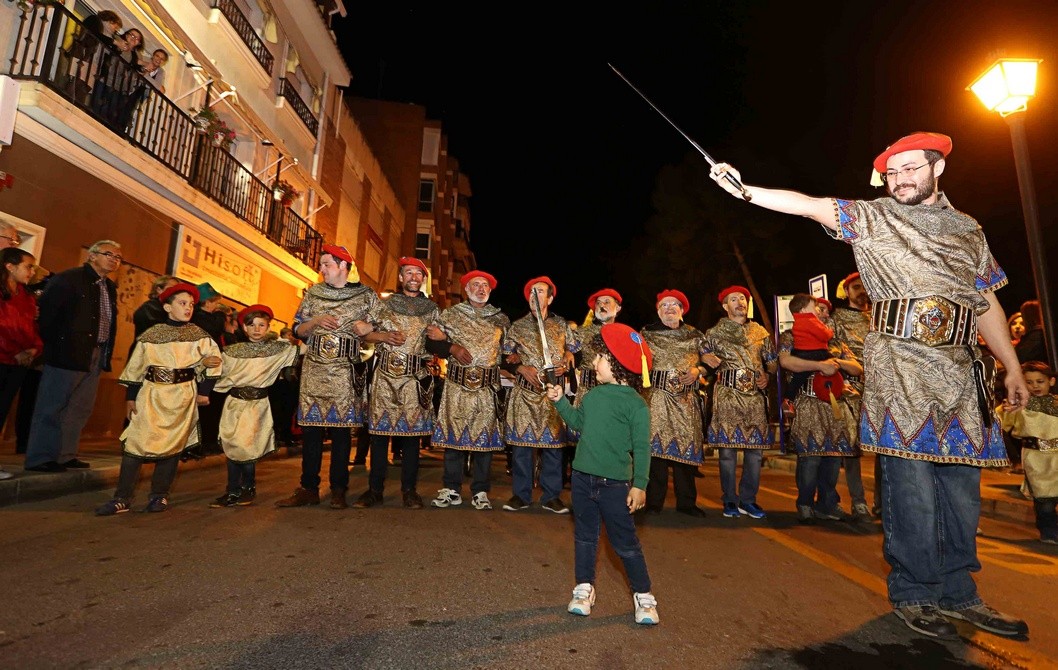 Petrer se encamina hacia sus fiestas de Moros y Cristianos con las segundas "Entraetas" Petrer se encamina hacia sus fiestas de Moros y Cristianos con las segundas "Entraetas"