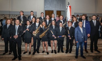 La AMCE Santa Cecilia recoge a 15 nuevos m&uacute;sicos en un emotivo acto