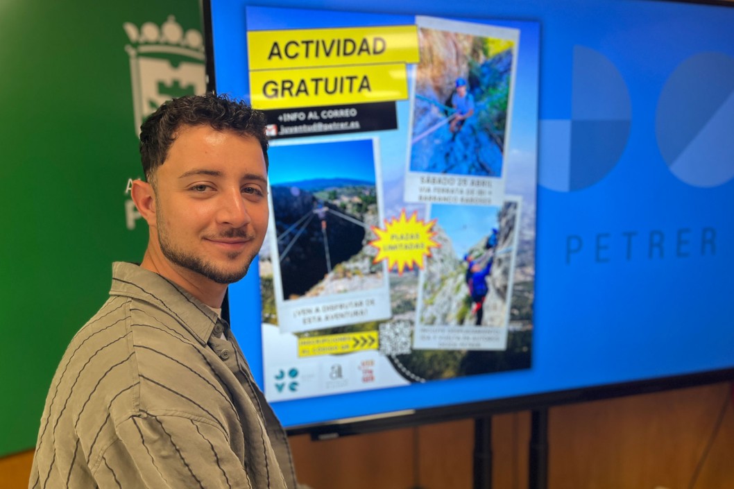 Barranquismo acu&aacute;tico o rapel en las actividades multiaventuras de Petrer Joven