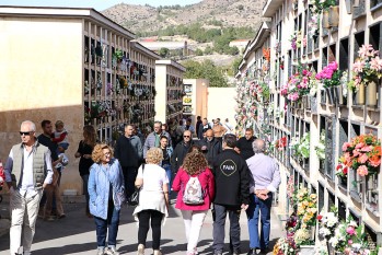 Elda ampl&iacute;a el horario de sus cementerios debido a la festividad de Todos los Santos