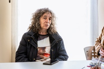 Rosana Estevan busca una plaza para su hijo autista en una residencia