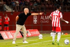 Claudio Barrag&aacute;n: "A pesar del resultado estoy contento con la imagen que ha dado el equipo en Segunda Divisi&oacute;n"