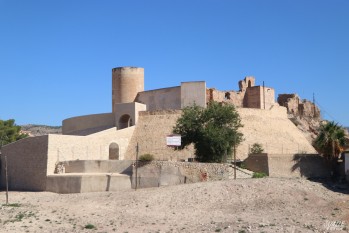 Avanza la restauraci&oacute;n del Castillo con la recuperaci&oacute;n de la cisterna y su entorno