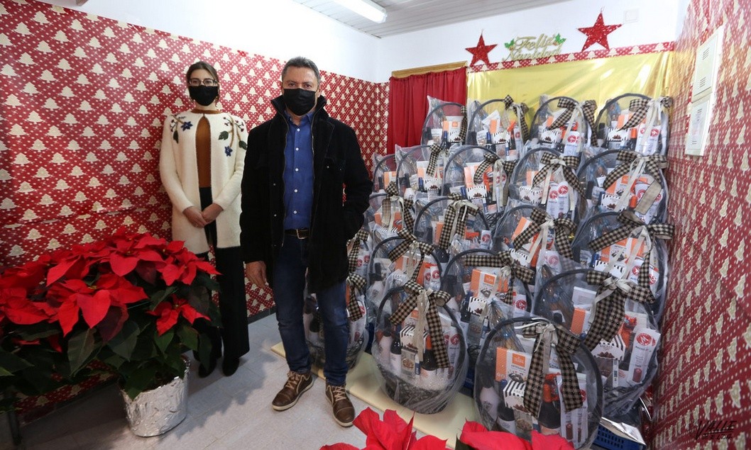 Los mercados de Elda sortearán 5.000 euros en vales y cestas entre los compradores esta Navidad Los mercados de Elda sortearán 5.000 euros en vales y cestas entre los compradores esta Navidad