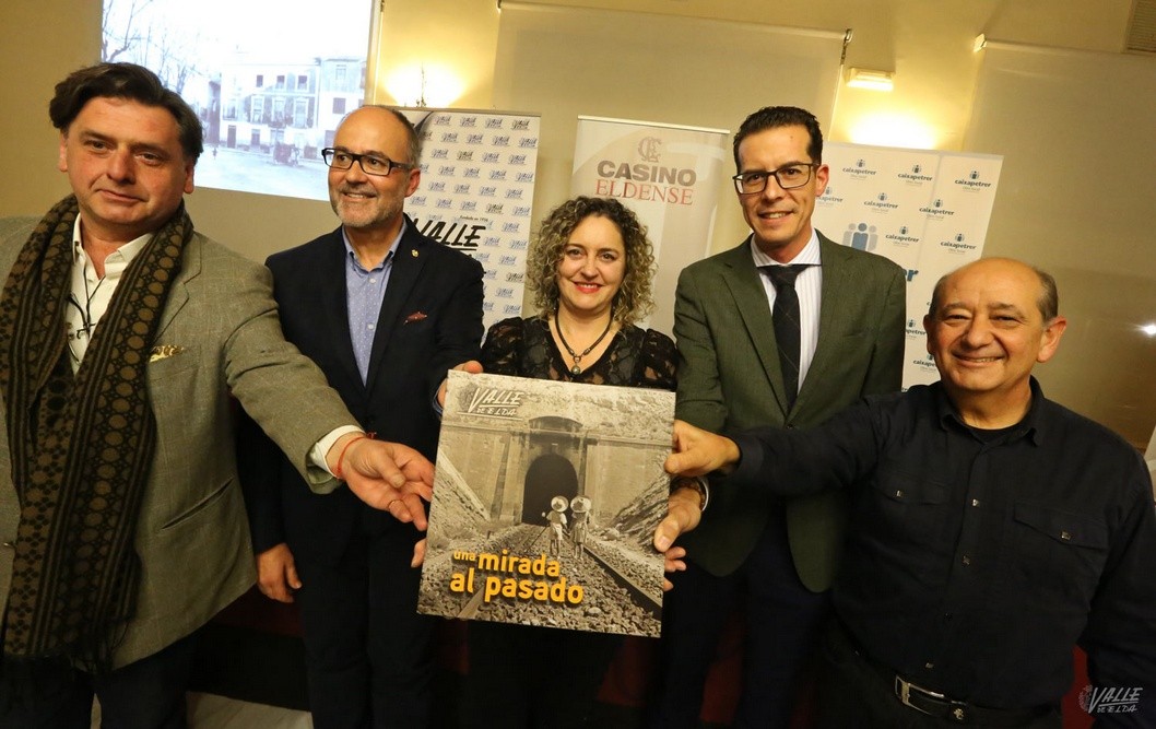 Valle de Elda sacará una 2ª edición de "Una mirada al pasado", su libro de fotos Valle de Elda sacará una 2ª edición de "Una mirada al pasado", su libro de fotos