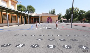 Miguel Servet dise&ntilde;a un patio din&aacute;mico para que los alumnos elijan c&oacute;mo divertirse