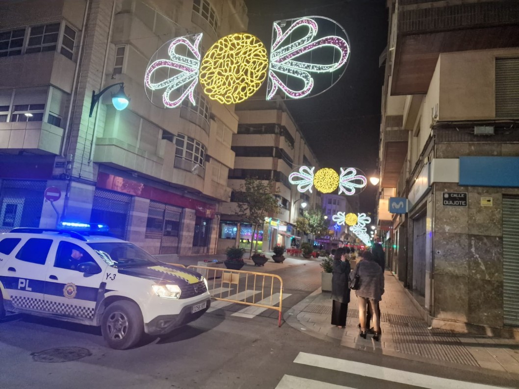 Cierran calles del centro de Elda con motivo de las comidas y cenas de empresa Cierran calles del centro de Elda con motivo de las comidas y cenas de empresa