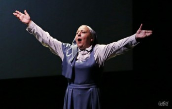 Carmen Machi deslumbr&oacute; a Elda con "La autora de Las Meninas"