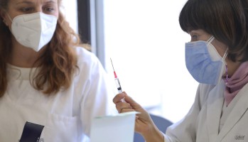Sanidad anuncia que los menores de 12 a&ntilde;os empezar&aacute;n a vacunarse la pr&oacute;xima semana