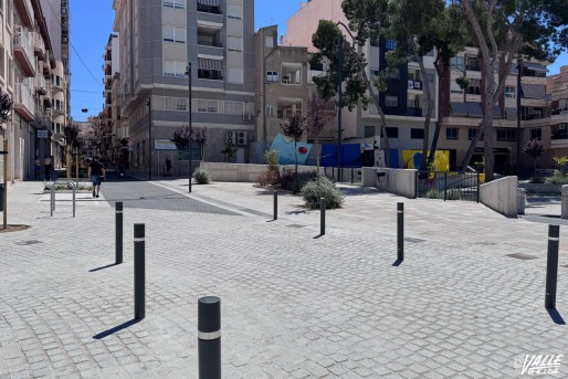 Finaliza la reforma de la plaza de la calle Nueva