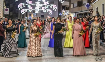 El Preg&oacute;n y el D&iacute;a de Banderas anuncian la cercan&iacute;a de las fiestas de Petrer