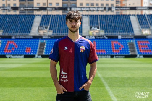 "Todos los goles que pueda meter con esta camiseta son un orgullo"