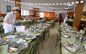 Las familias podr&aacute;n consultar a partir de ma&ntilde;ana  la resoluci&oacute;n de las becas de comedor en los centros