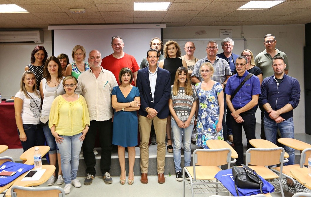 El IES Monastil acoge a profesores de cinco países dentro de un proyecto europeo sobre agricultura El IES Monastil acoge a profesores de cinco países dentro de un proyecto europeo sobre agricultura
